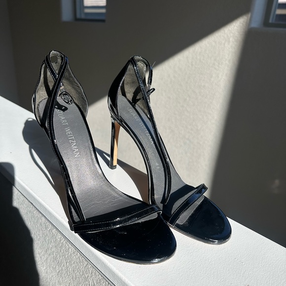 Stuart Weitzman - Picture 1 of 5